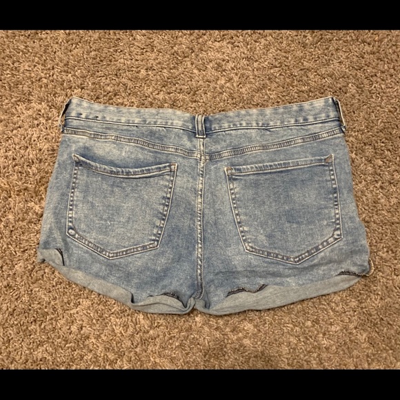 Express shorts - Picture 2 of 3